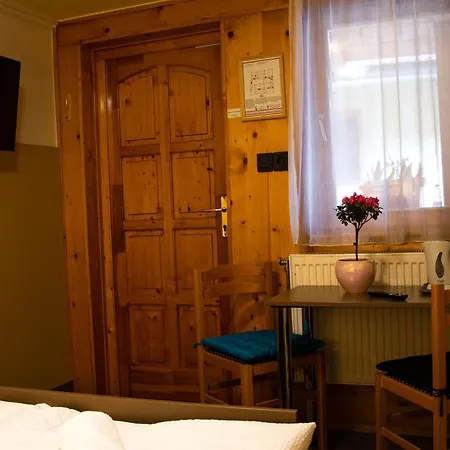 Huli Panzio Guest house